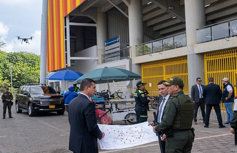Seguridad política bajo la lupa