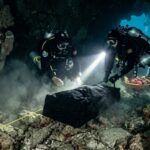buzos italianos desaparecidos en una cueva submarina de Maldivas