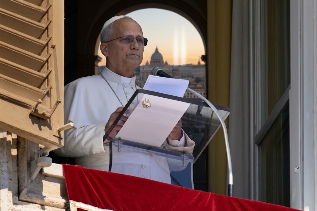 El papa León XIV pide poner fin a la violencia militar